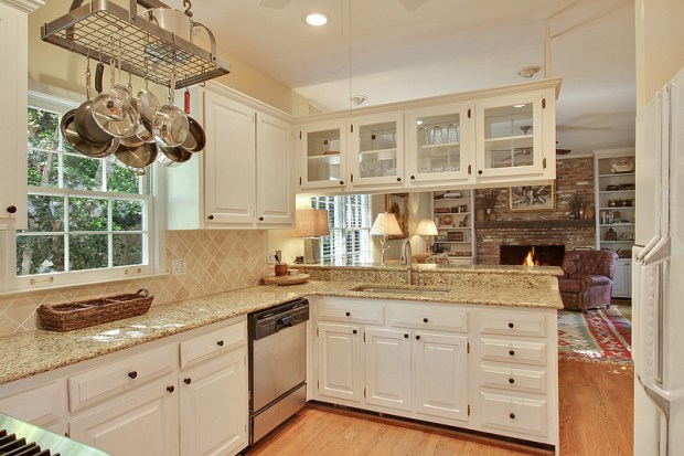 This kitchen is on the back of the home and lets in a lot of natural light, there and into the family room.  Click here to find out more information about this home for sale in Vinings on Laramie Drive. 