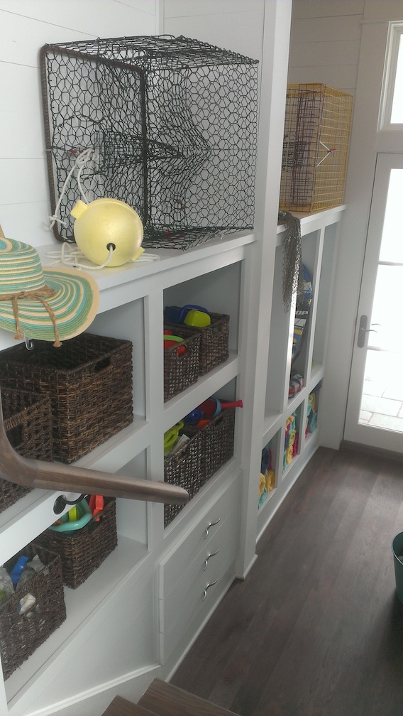 If everyone's mudroom could be this spacious and organized!