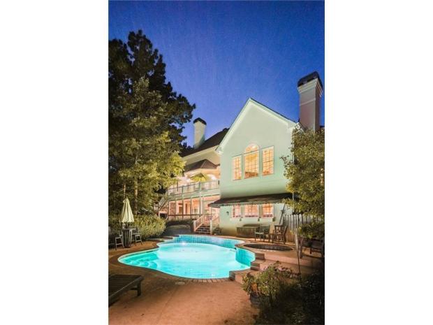 397f3a063887c6c32e1c875583b8af8d5d75fb49ac4fe2c2fe52decb9327edb0-1