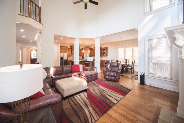 2128-enrique-samson-170922HUN