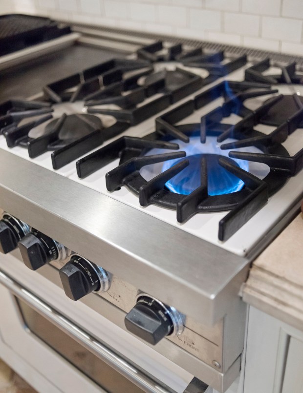 18-9043-enrique-samson-180824hun